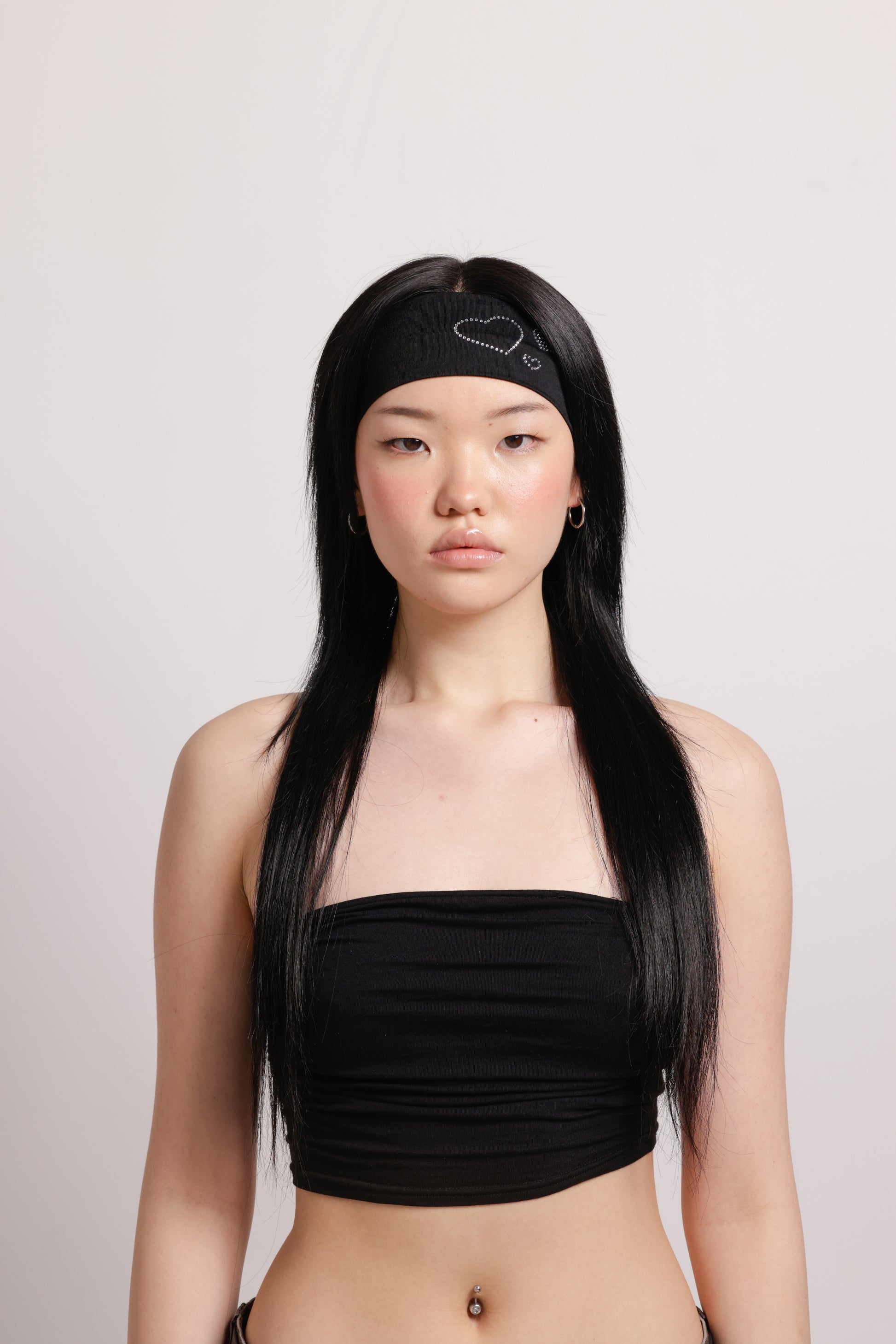 girl wearing black headband with silver diamonte | Love U in Angel | Black Headband | Baobei Label