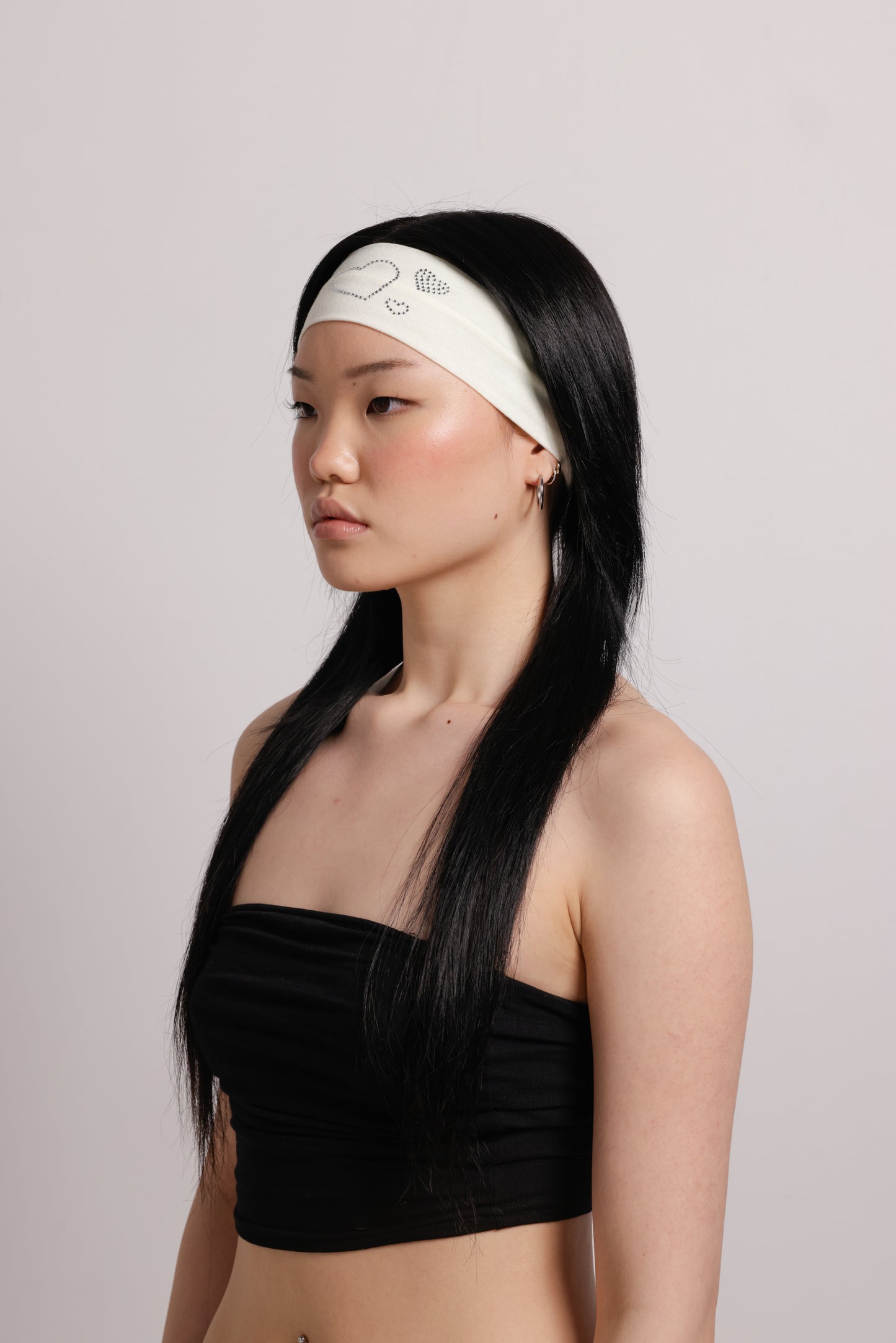 girl wearing white headband with silver diamonte| Love U in Bunny | White Headband | Baobei Label